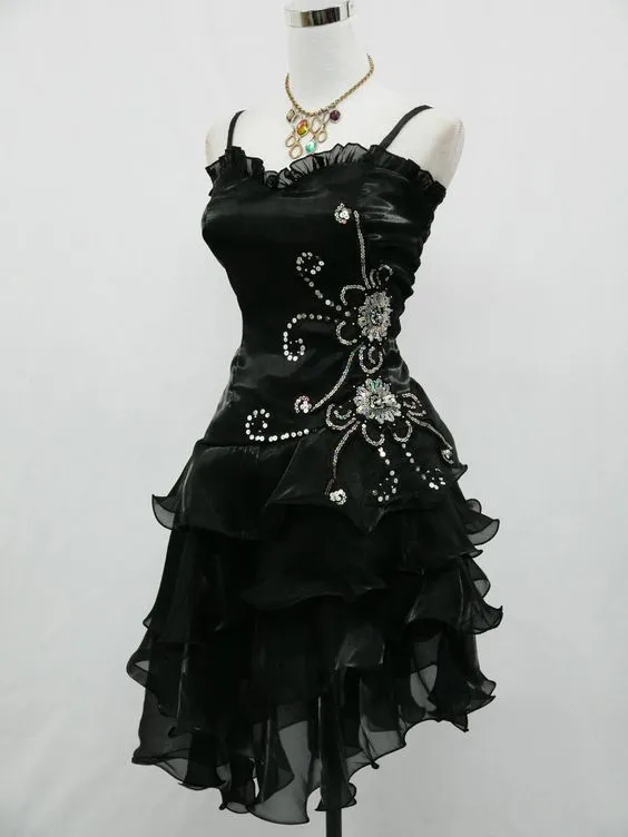 Black Chiffon Beaded Mini Prom Dress Homecoming Dress  SH1022