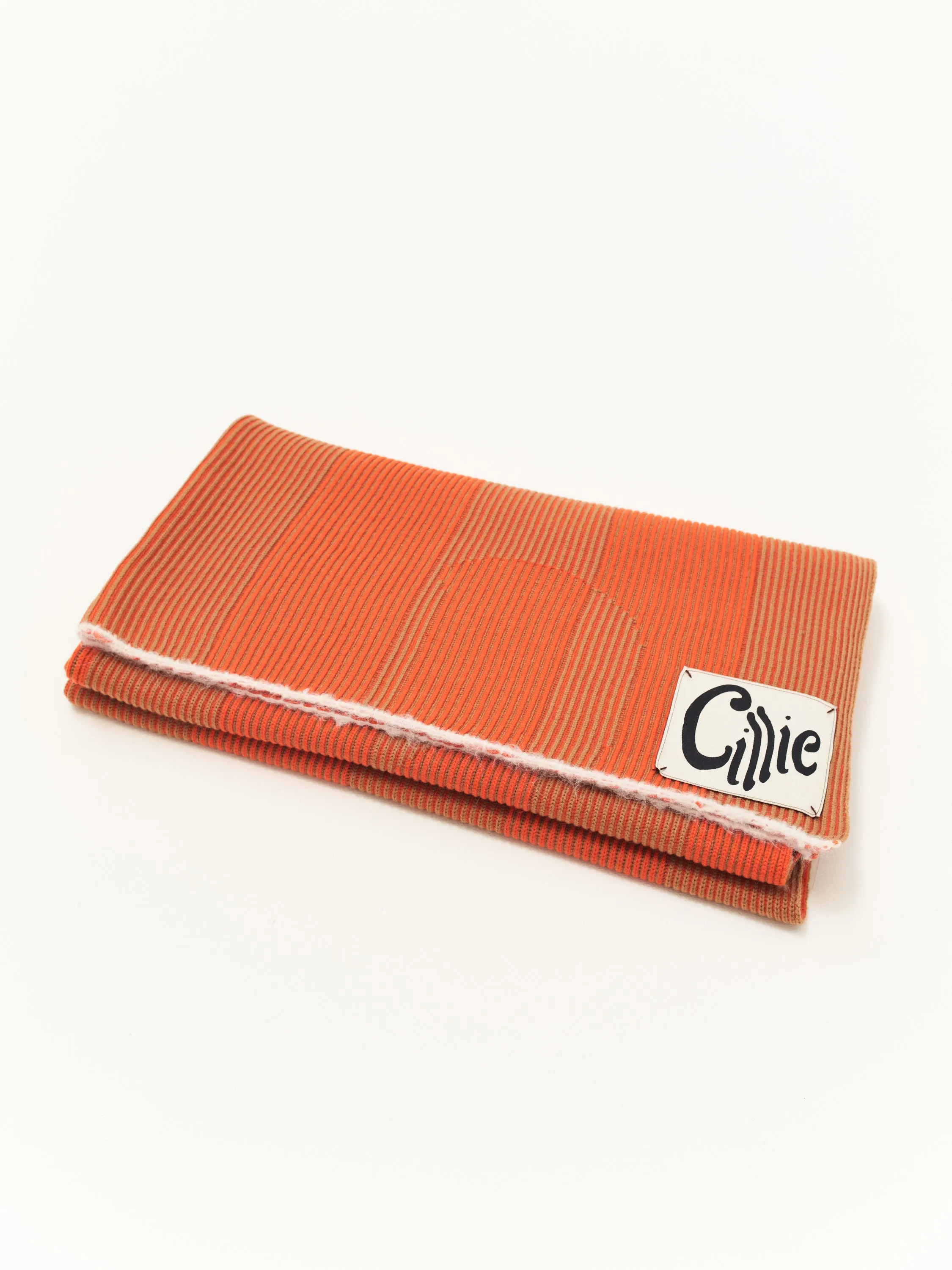 CILLIE - KNITTED INVERSE THROW - FAKE TAN