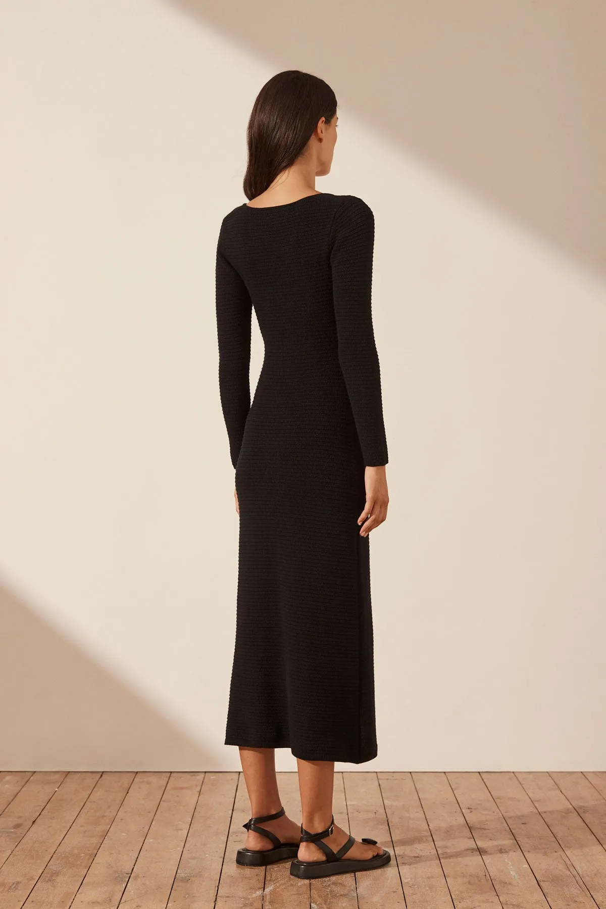 EVE LONG SLEEVE KEYHOLE MIDI DRESS - BLACK