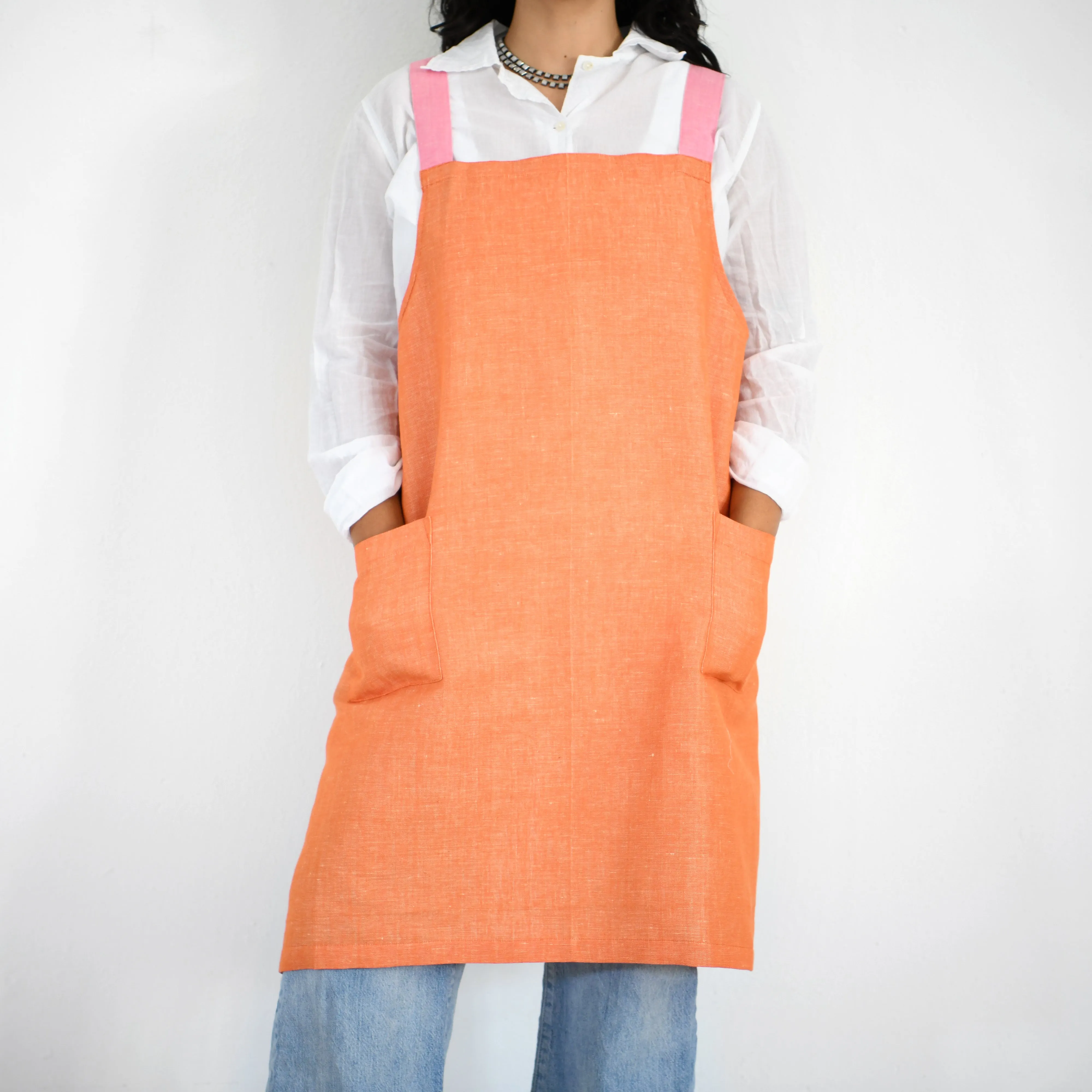 Linen / Cotton Crossback Apron - Orange   Rosa