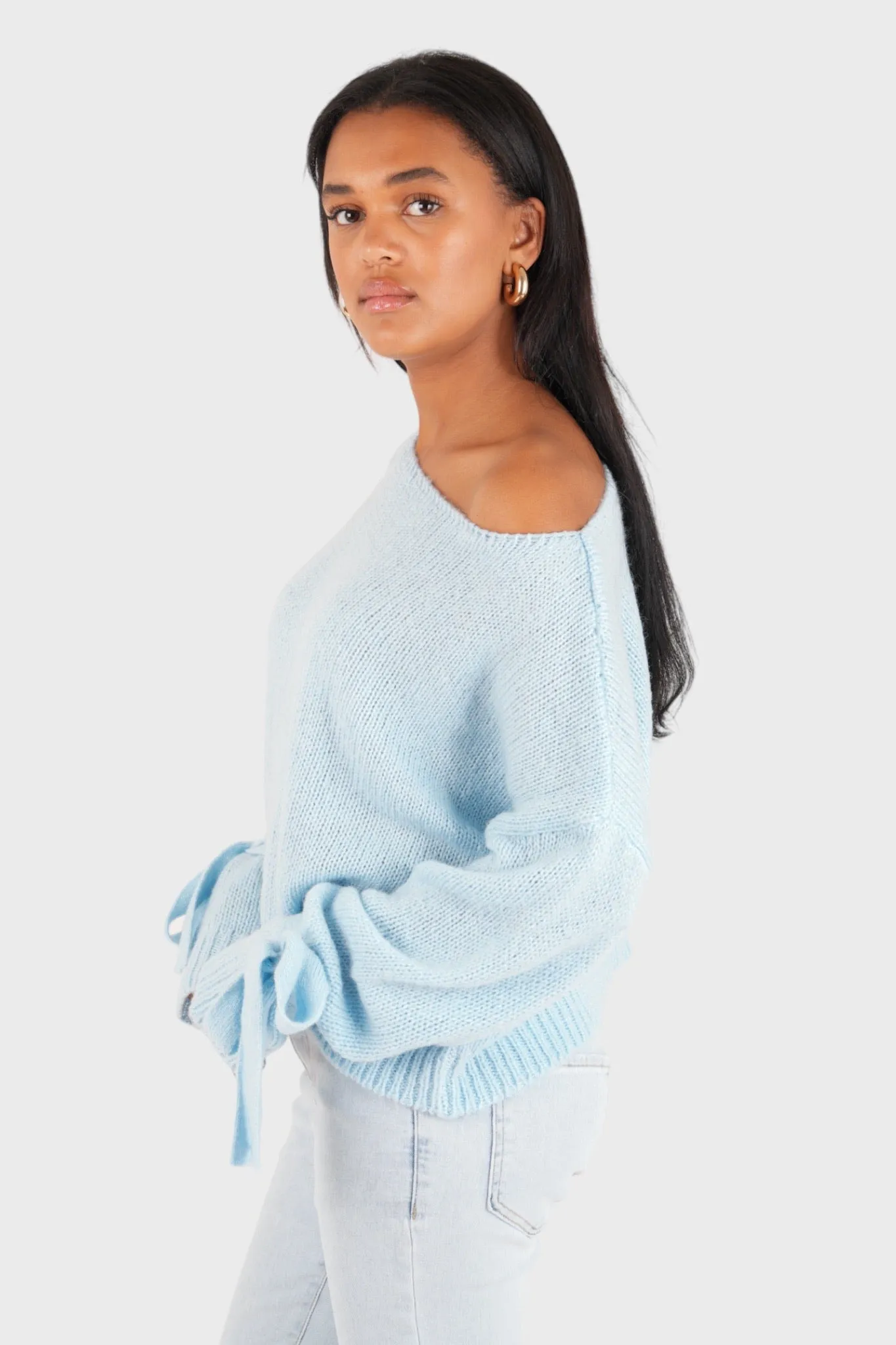 "One shoulder" sweater blue