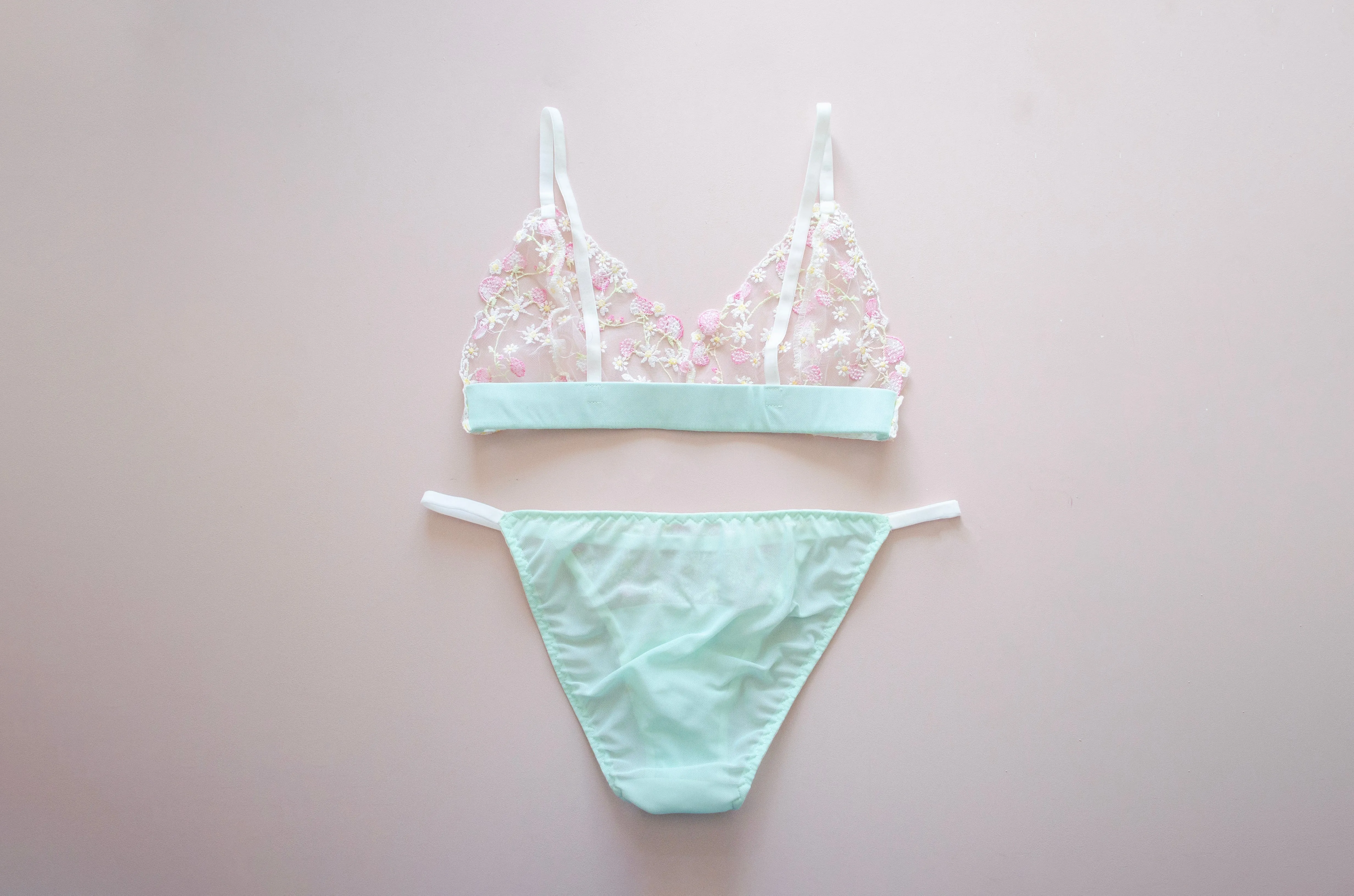 Straberry Mint Lace Set